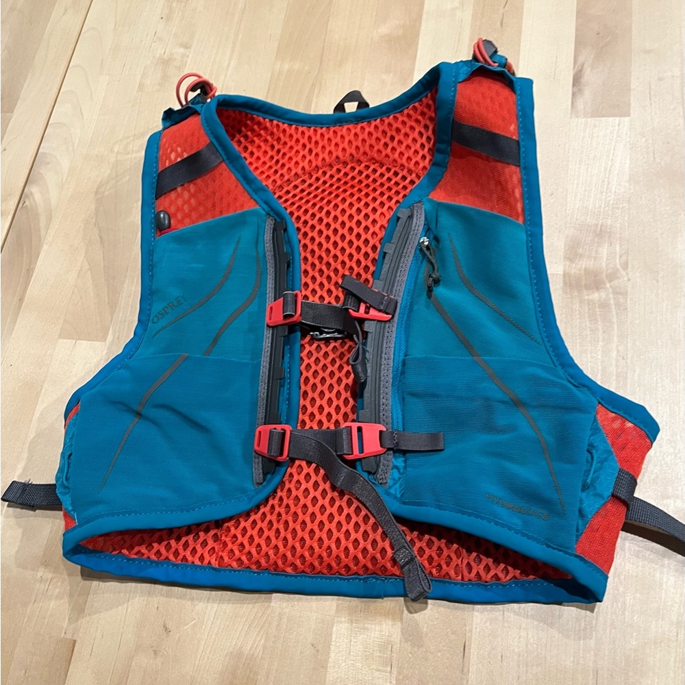 OSPREY Dyna 1.5 Teal Coral Running Hydration Vest Pack XS/S 31-36